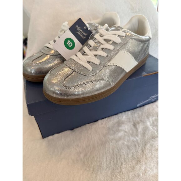 UNIVERSAL THREAD size 10 Spencer Fashion Sneakers Memory Foam Silver - Picture 2 of 7